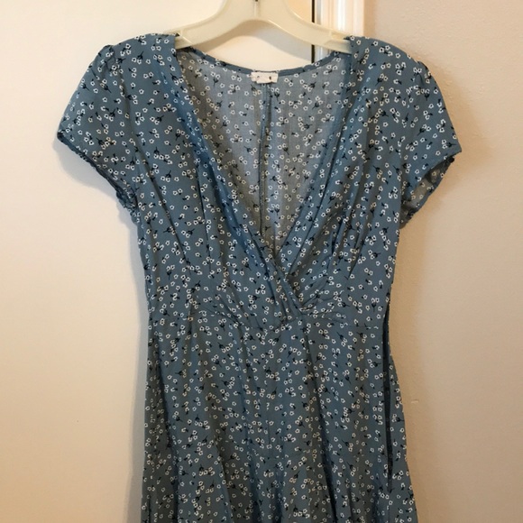 NWOT blue floral romper - Picture 2 of 6